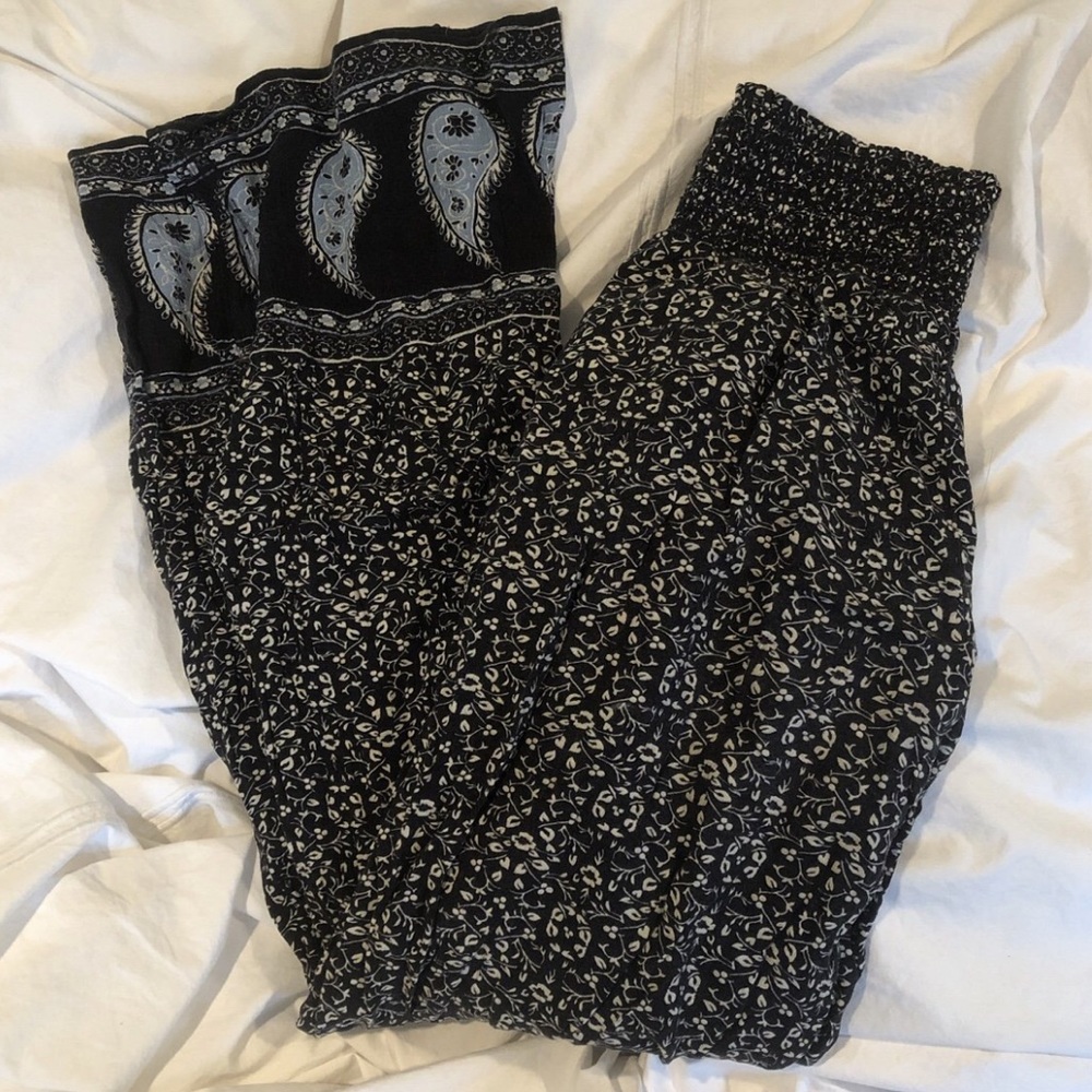 American eagle flowy pants